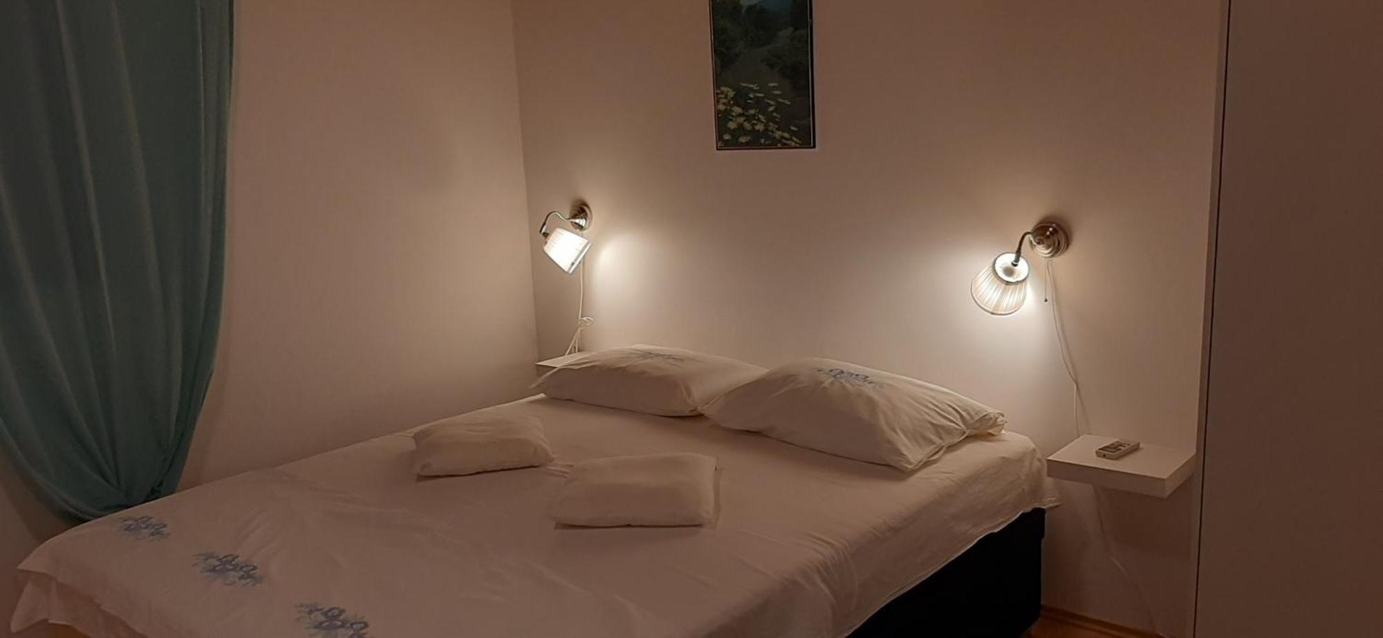 Apartments Bosnic Prizba Pokoj fotografie